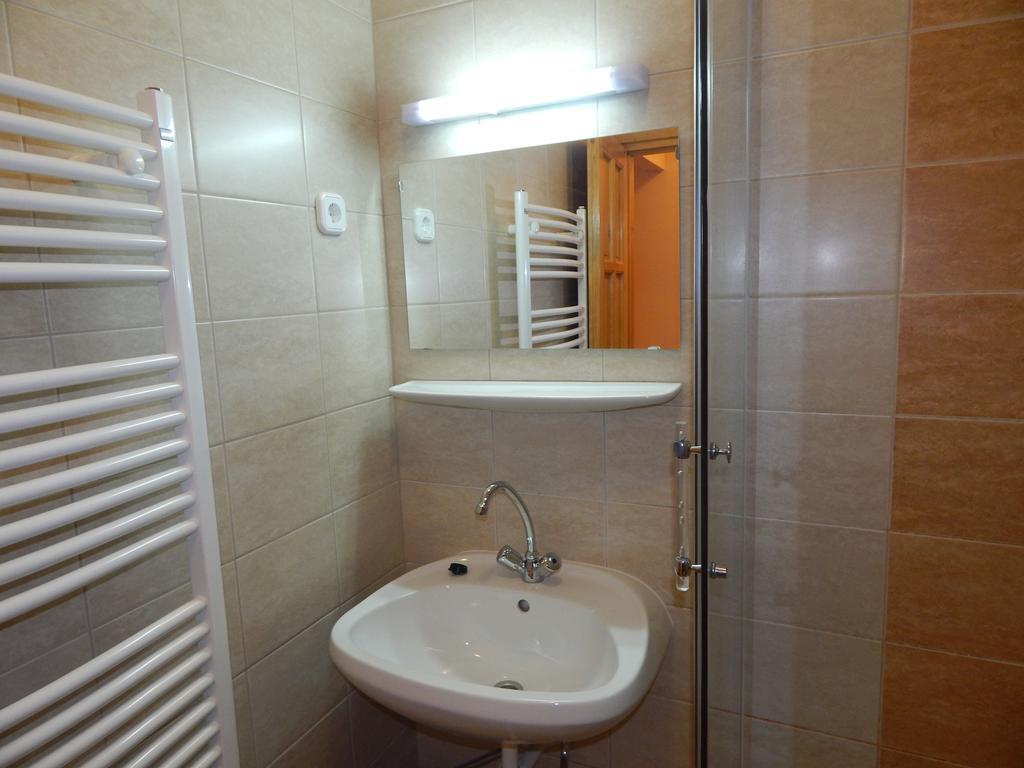 Hajdu Vendeghaz Hotel Hajduszoboszlo Room photo