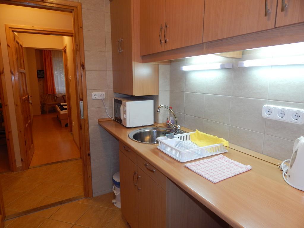 Hajdu Vendeghaz Hotel Hajduszoboszlo Room photo