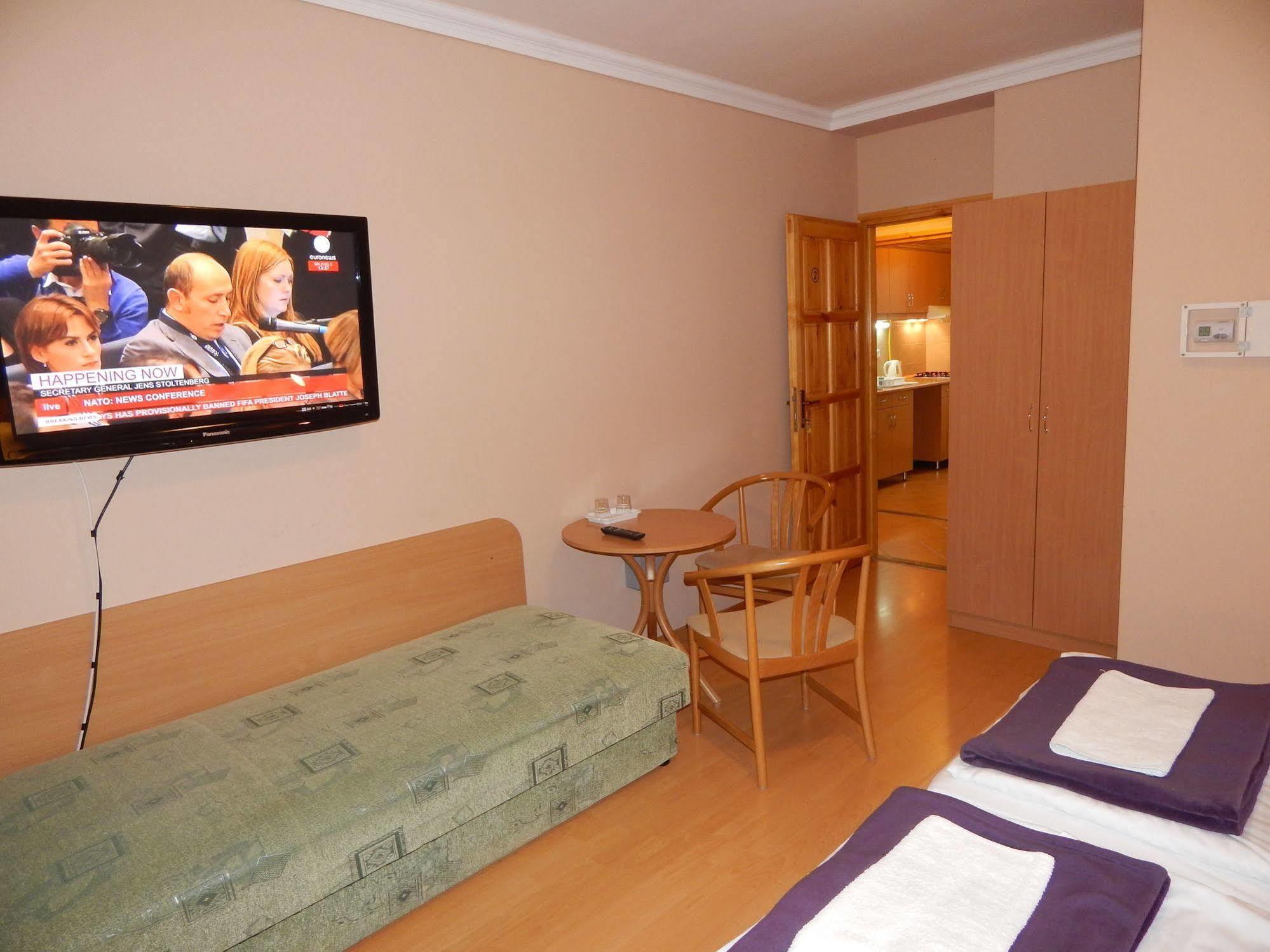 Hajdu Vendeghaz Hotel Hajduszoboszlo Exterior photo